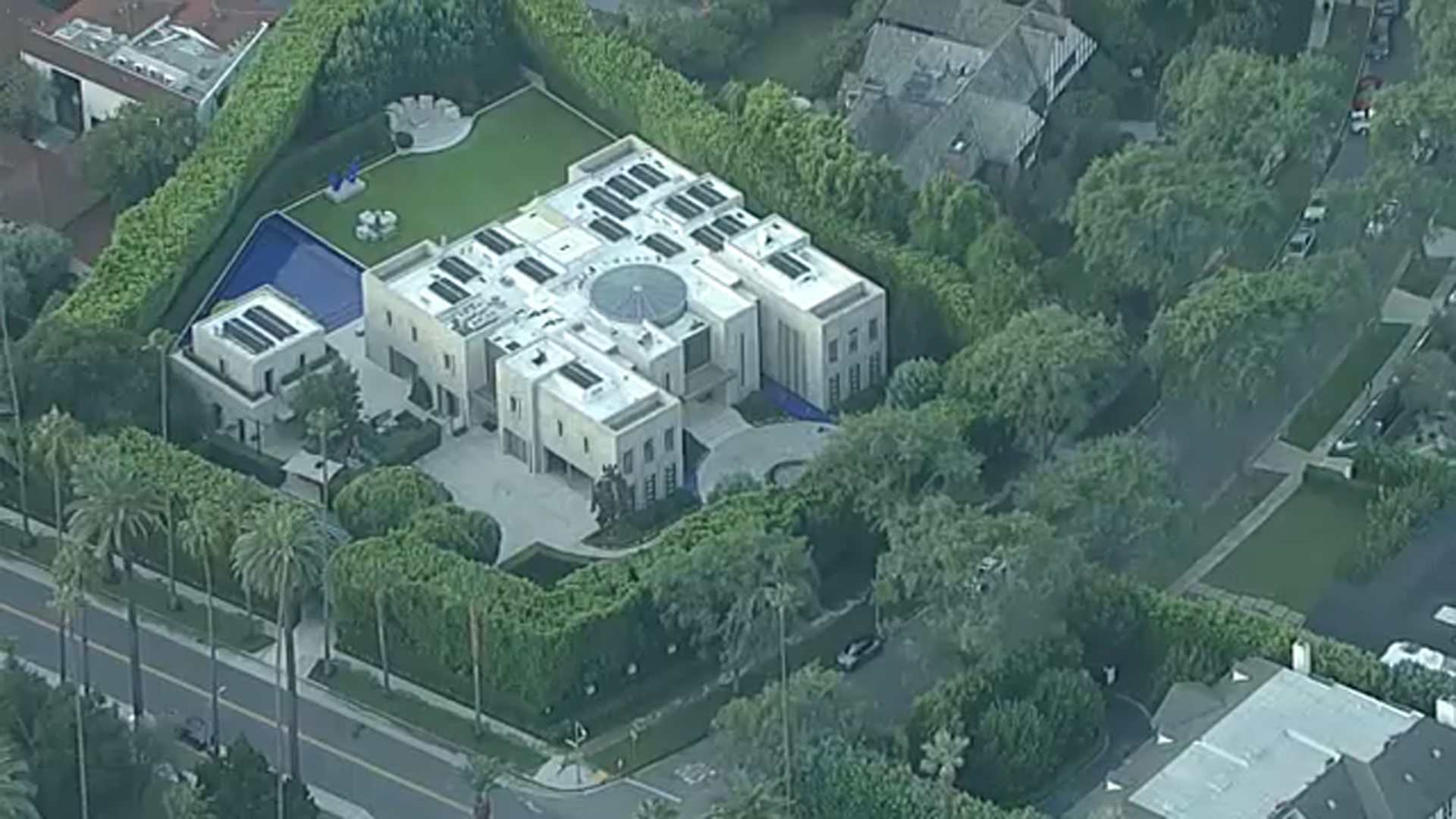 FBI serves search warrant tied to Eric Swalwell investigation at mansion in Beverly Hills
       — ABC7 Chicago (WLS-TV)