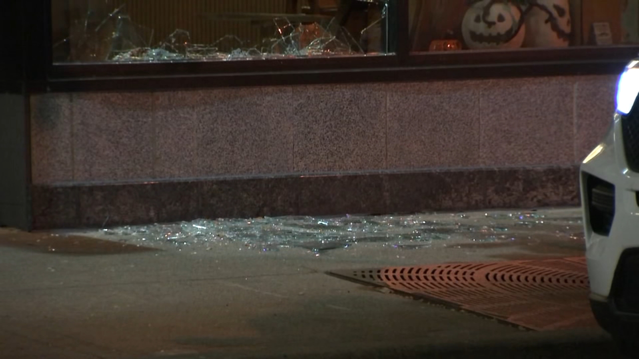 Thieves try to break into cafe on same Lincoln Park street where businesses were targeted days ago
       — Glencoe Dining news
